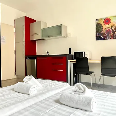 Apartmanhotel By Lr - Self Check In Lugano