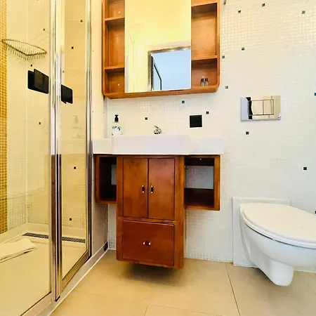 Apartmanhotel By Lr - Self Check In Lugano