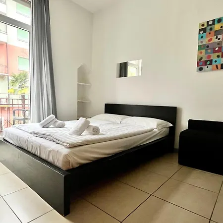 By Lr - Self Check In Apartmanhotel