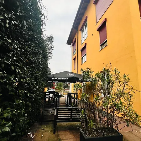 Apartmanhotel By Lr - Self Check In